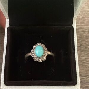 Elegant Silver Ring with Turquoise Stone
